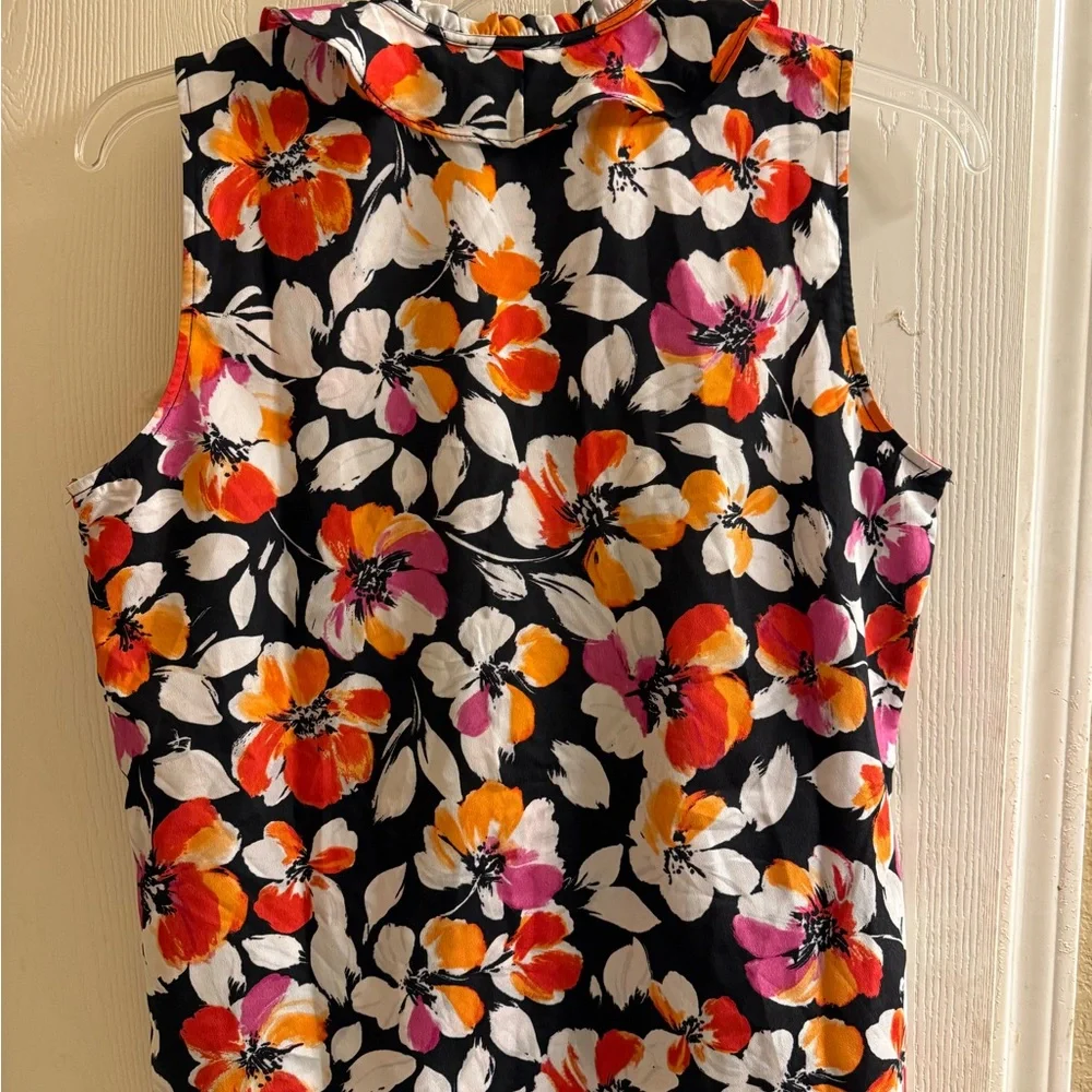 NWT- Karl Lagerfeld Floral Sleeveless Blouse - Black, Orange, Pink size (M) - Picture 2 of 2